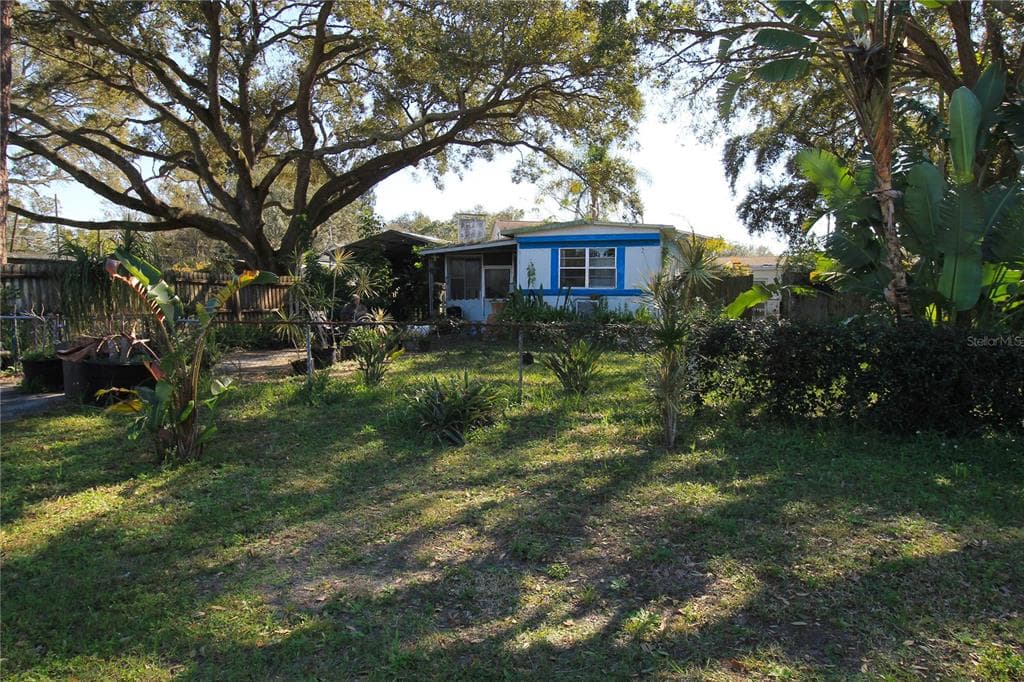 6028 114TH AVENUE N PINELLAS PARK, FL 33782