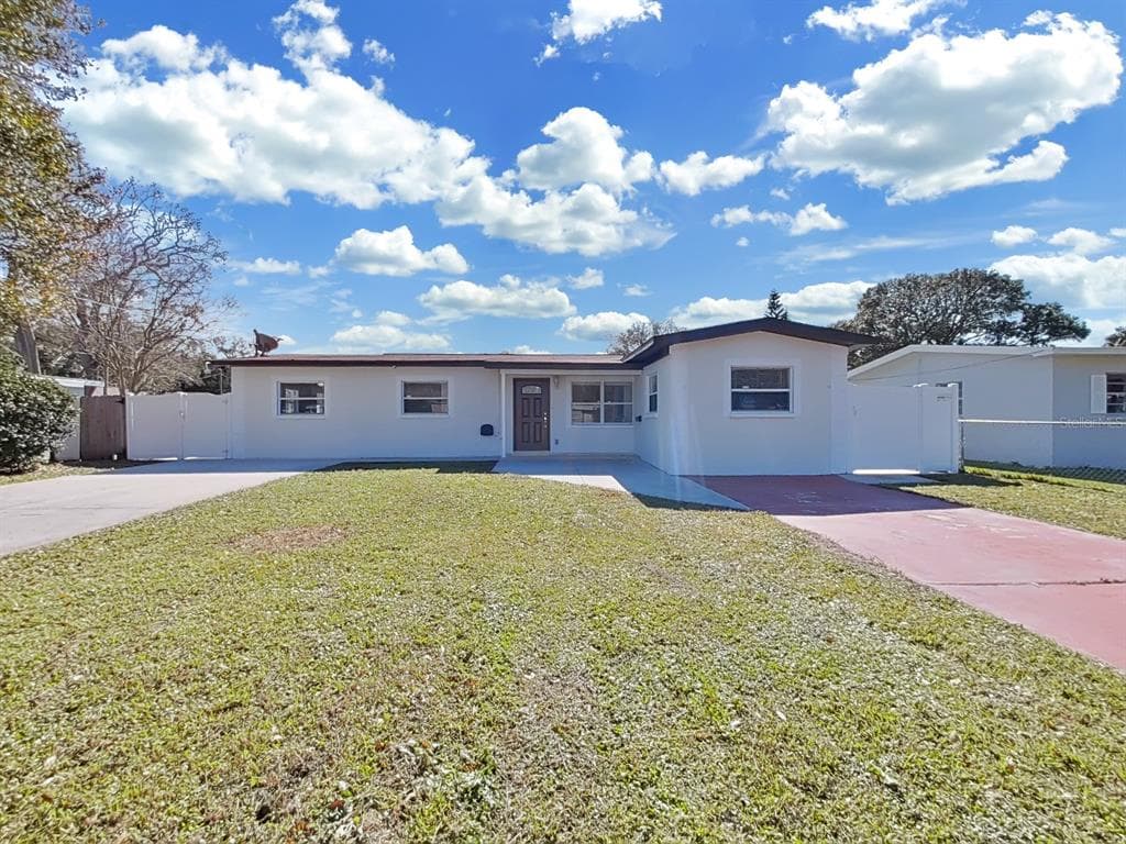 2916 W IDLEWILD AVE TAMPA, FL 33614