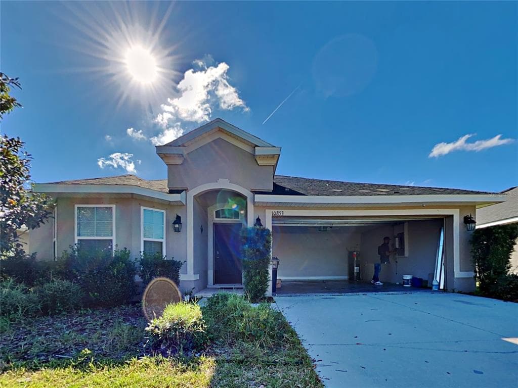 10853 KIRKWALL PORT DRIVE WIMAUMA, FL 33598