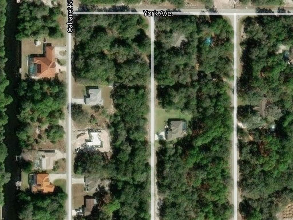 3105 LARISSA STREET PORT CHARLOTTE, FL 33948