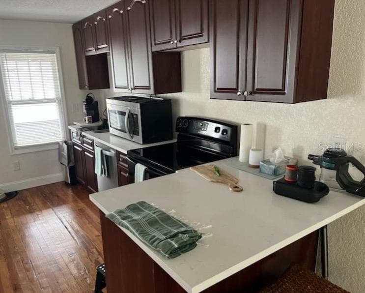 2826 10TH STREET N UNIT Lower ST PETERSBURG, FL 33704