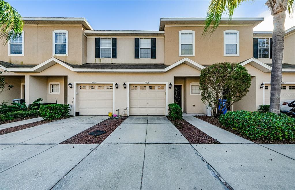9905 VENETIAN RIVER WAY TAMPA, FL 33619