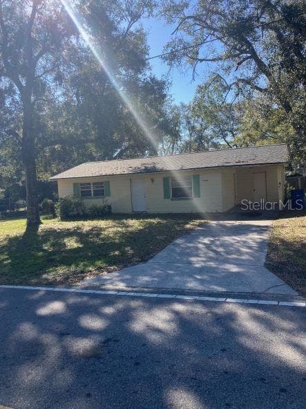 27024 ROPER ROAD BROOKSVILLE, FL 34602