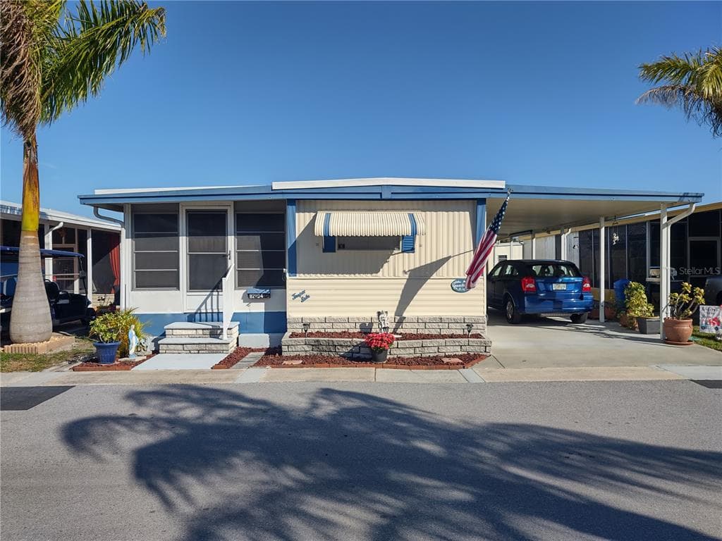 82104 A STREET N UNIT 104 PINELLAS PARK, FL 33781