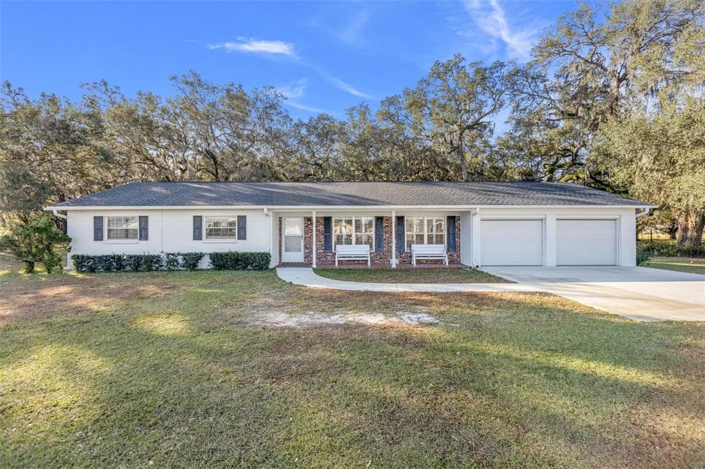 37442 MAYBERRY COURT ZEPHYRHILLS, FL 33542