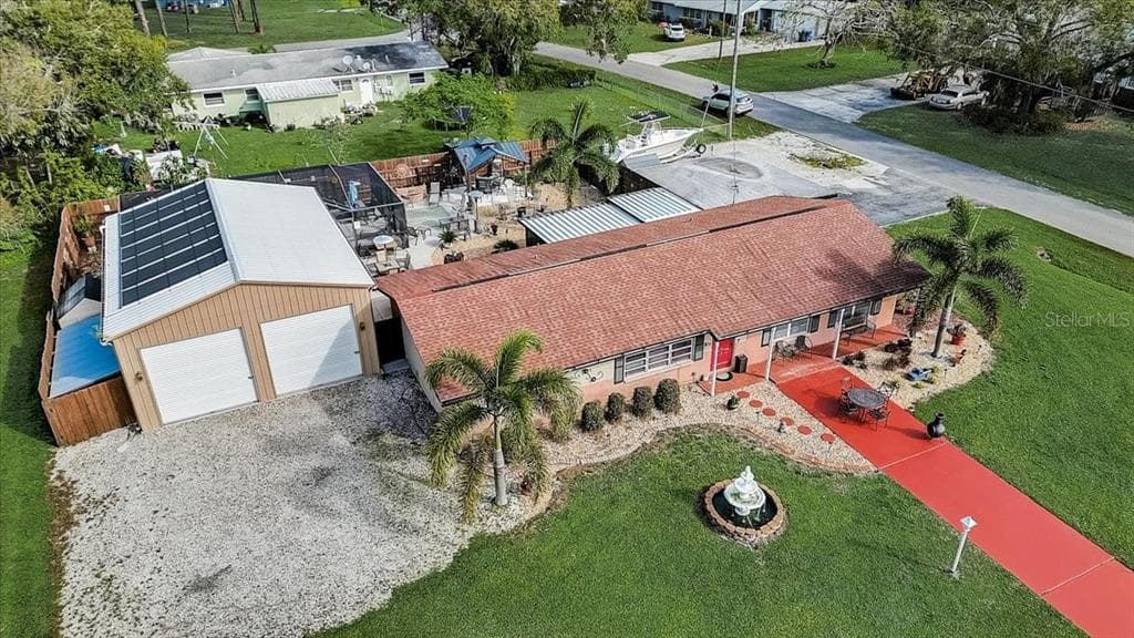 201 W COLLEGE AVENUE RUSKIN, FL 33570