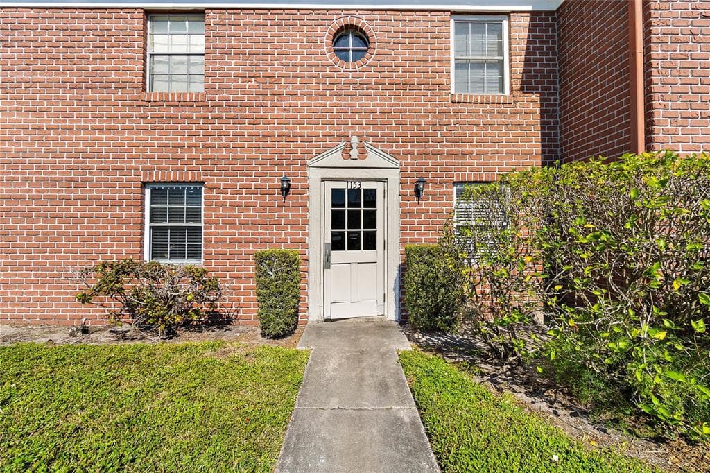 1153 84TH AVENUE N UNIT B ST PETERSBURG, FL 33702
