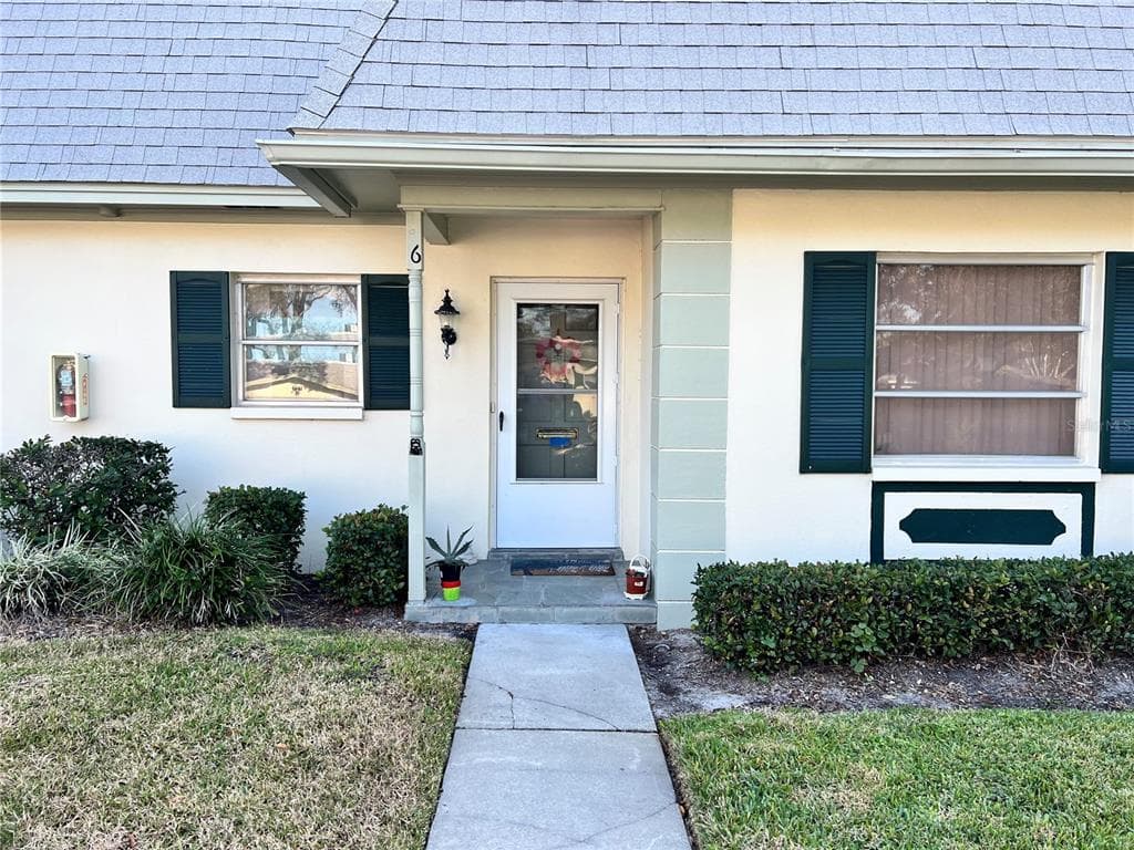 1453 NORMANDY PARK DRIVE UNIT 6 CLEARWATER, FL 33756