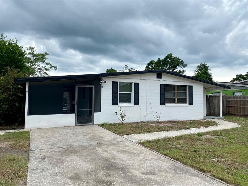 2302 E 111TH AVENUE TAMPA, FL 33612
