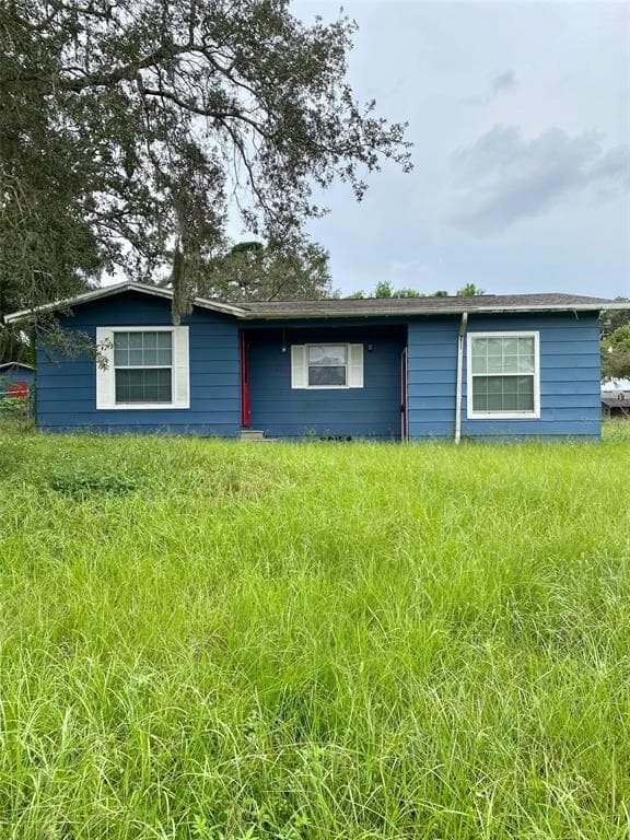 2001 E ESKIMO AVENUE TAMPA, FL 33604