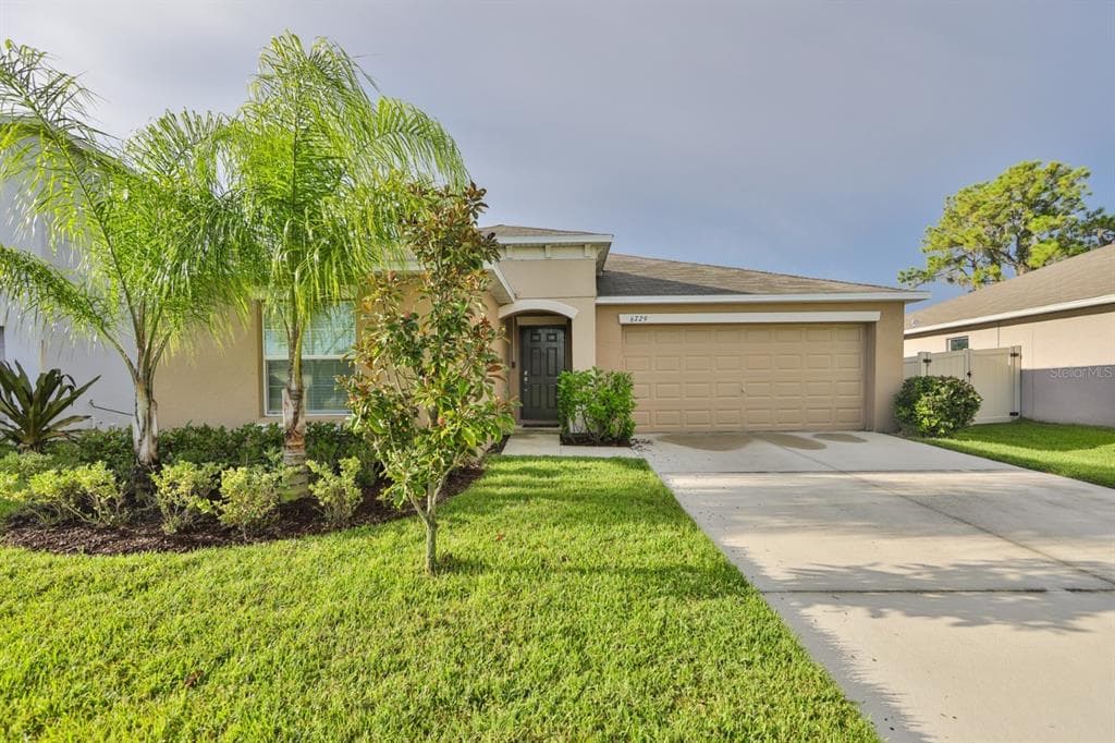 6729 TRENT CREEK DRIVE SUN CITY CENTER, FL 33573