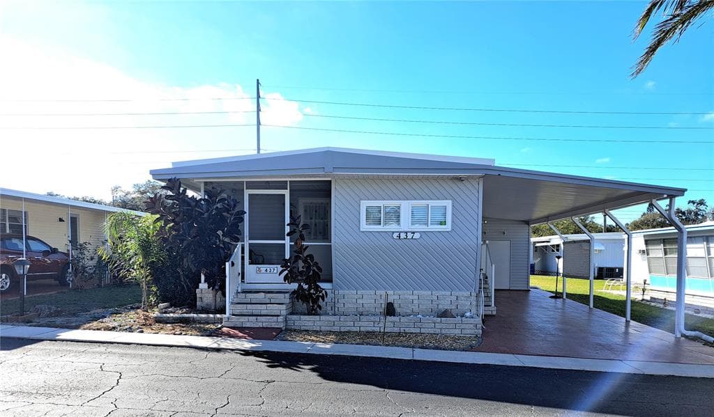 800 MAIN STREET UNIT 437 DUNEDIN, FL 34698