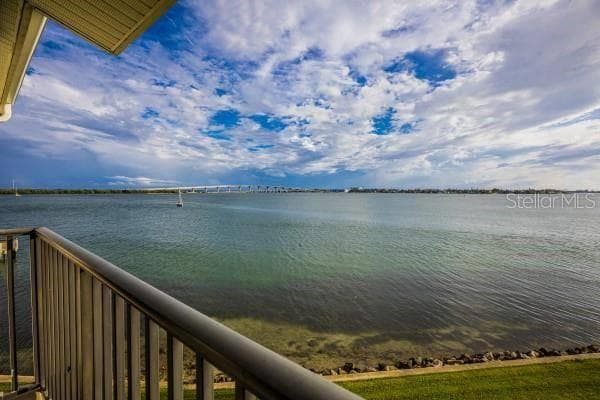 6287 BAHIA DEL MAR CIRCLE UNIT 308 ST PETERSBURG, FL 33715