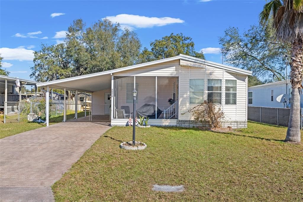 38052 LAWANDA LOOP ZEPHYRHILLS, FL 33542