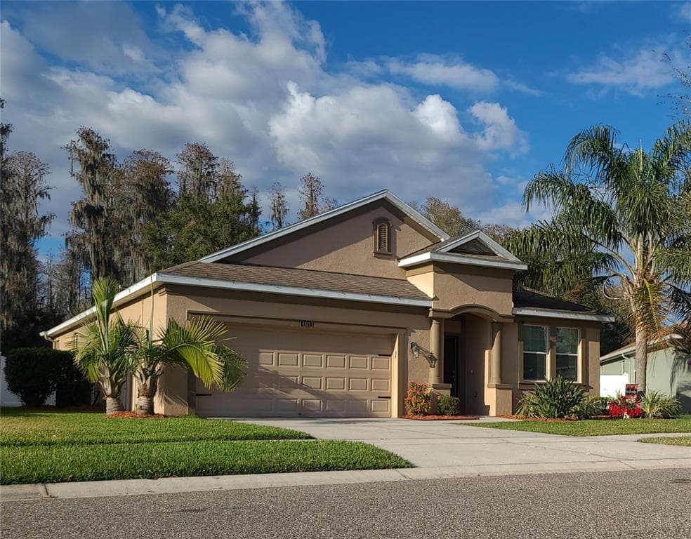 4021 PACENTE LOOP WESLEY CHAPEL, FL 33543