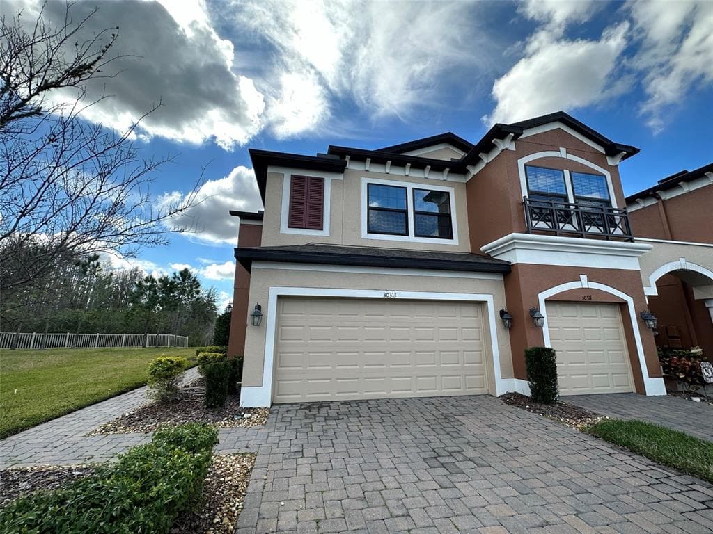 30313 SOUTHWELL LANE WESLEY CHAPEL, FL 33543
