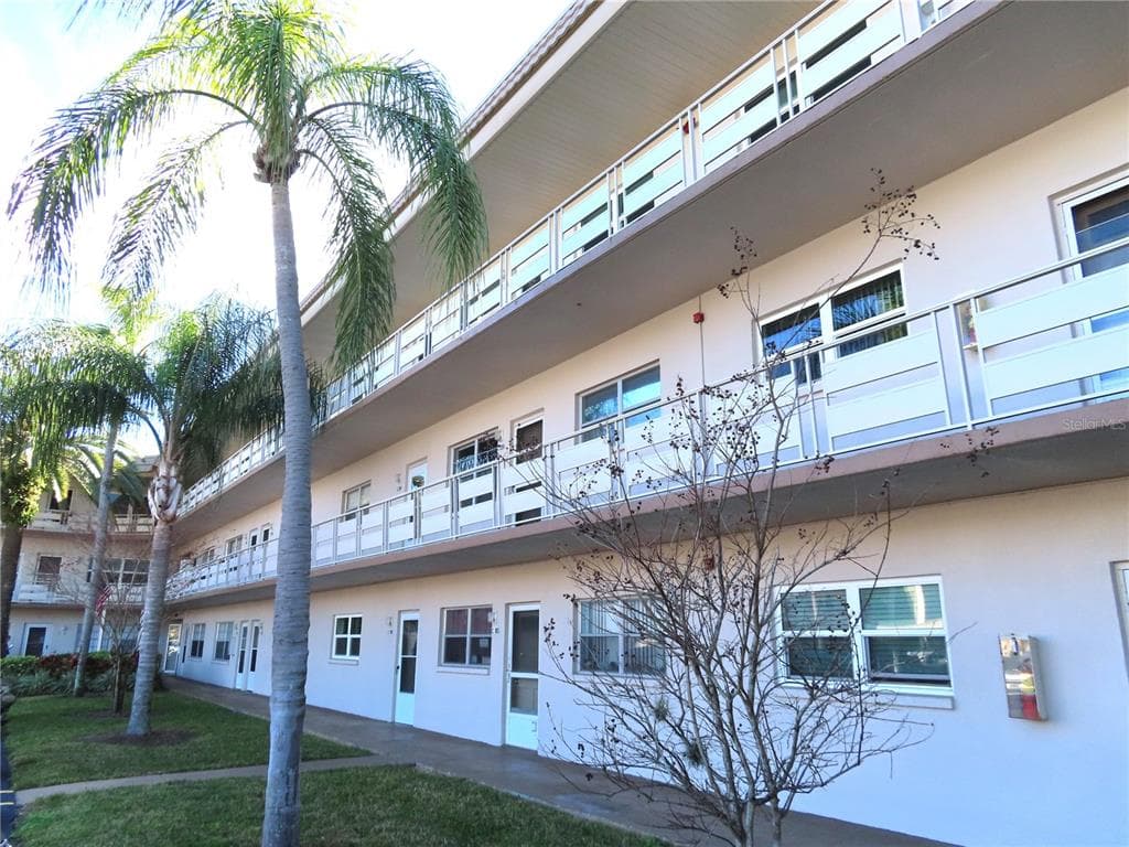 5530 80TH STREET N UNIT C208 ST PETERSBURG, FL 33709