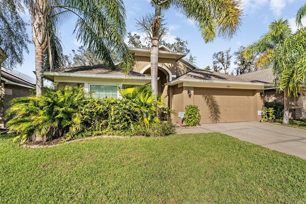 2524 SIENA WAY VALRICO, FL 33596
