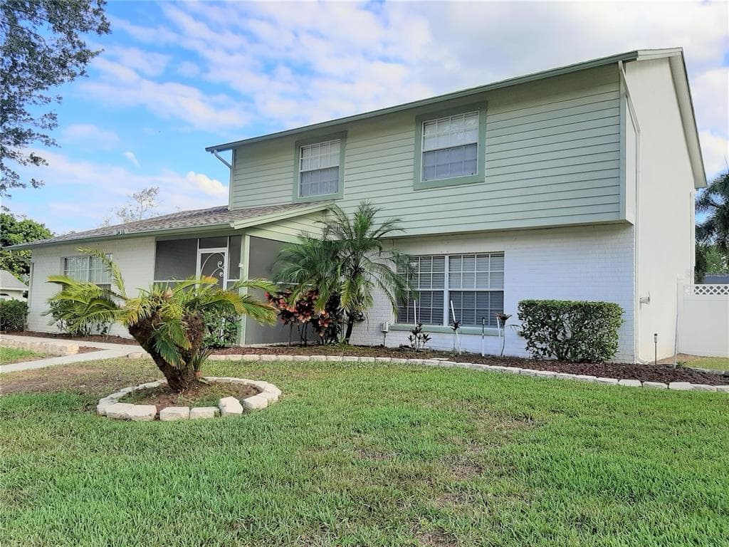 2430 FALCON LANE PALM HARBOR, FL 34683