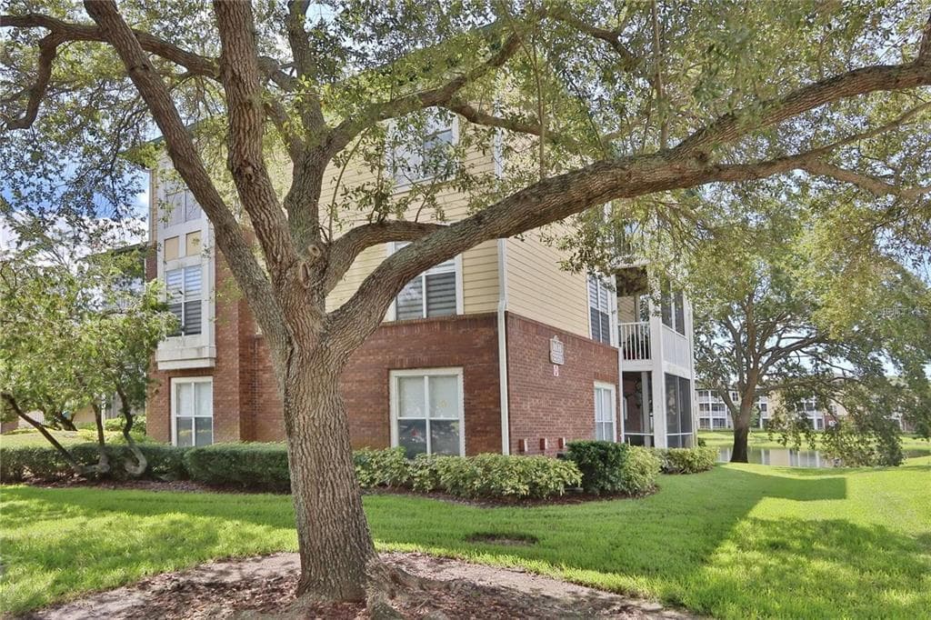 10110 WINSFORD OAK BOULEVARD UNIT 609 TAMPA, FL 33624