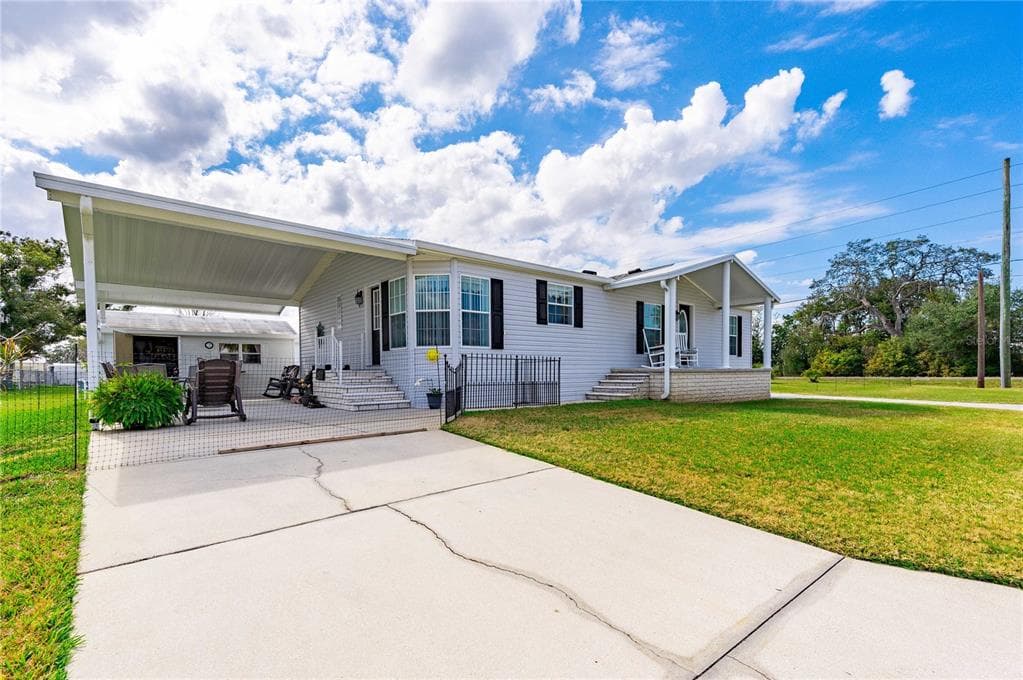 36510 LAKEWOOD DRIVE ZEPHYRHILLS, FL 33542