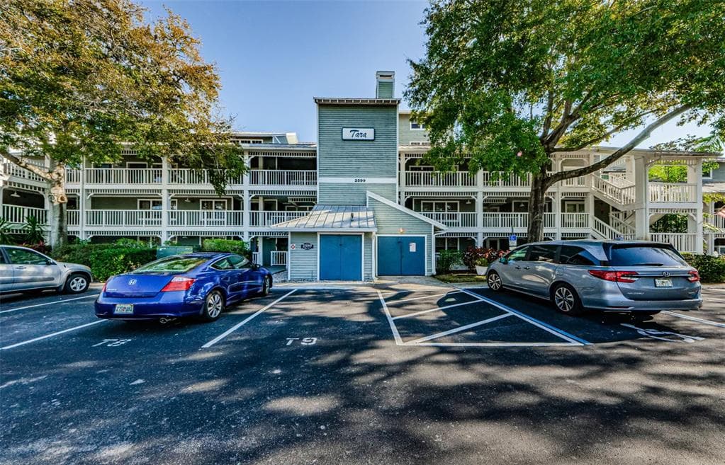 2599 DOLLY BAY DRIVE UNIT 303