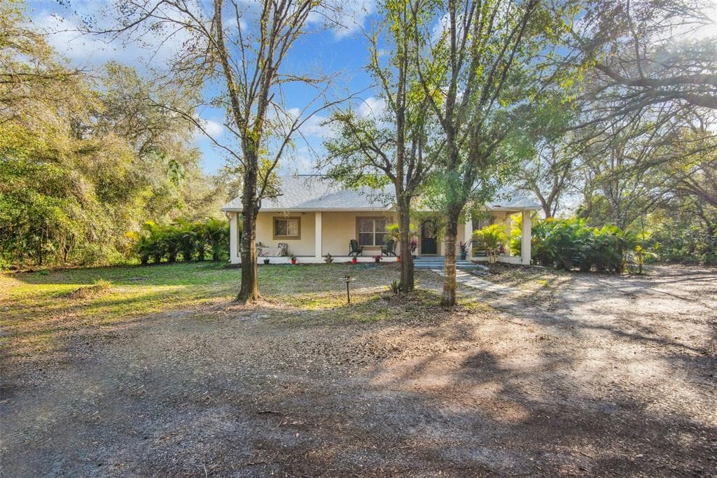 1410 PINETREE CIRCLE WIMAUMA, FL 33598