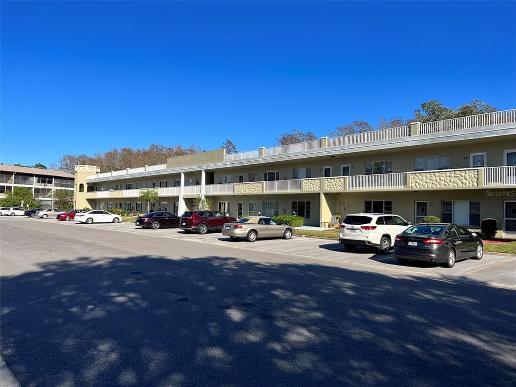 2391 SUMATRAN WAY UNIT 11 CLEARWATER, FL 33763