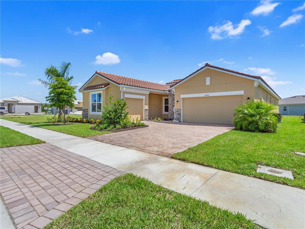 20460 SYMPHONY PLACE VENICE, FL 34293