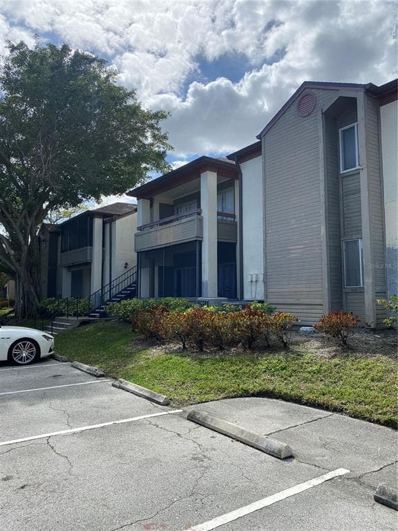 10263 GANDY BOULEVARD N UNIT 304 ST PETERSBURG, FL 33702