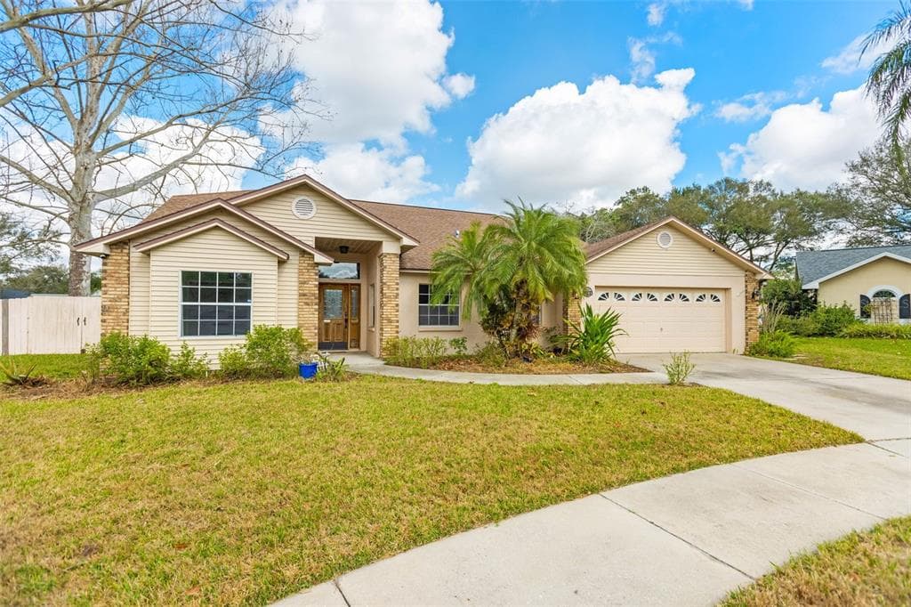 2201 GLEN MIST DRIVE VALRICO, FL 33594