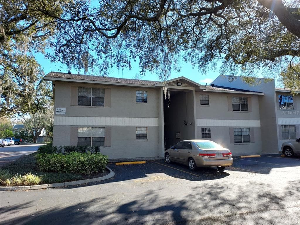 14464 REUTER STRASSE CIRCLE UNIT 606 TAMPA, FL 33613