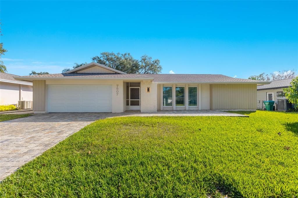 7507 132ND WAY SEMINOLE, FL 33776