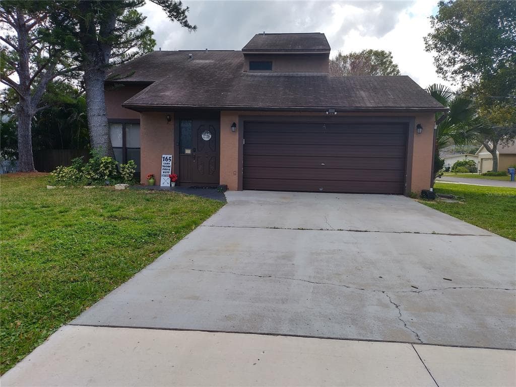 165 LAKE SHORE DRIVE W PALM HARBOR, FL 34684