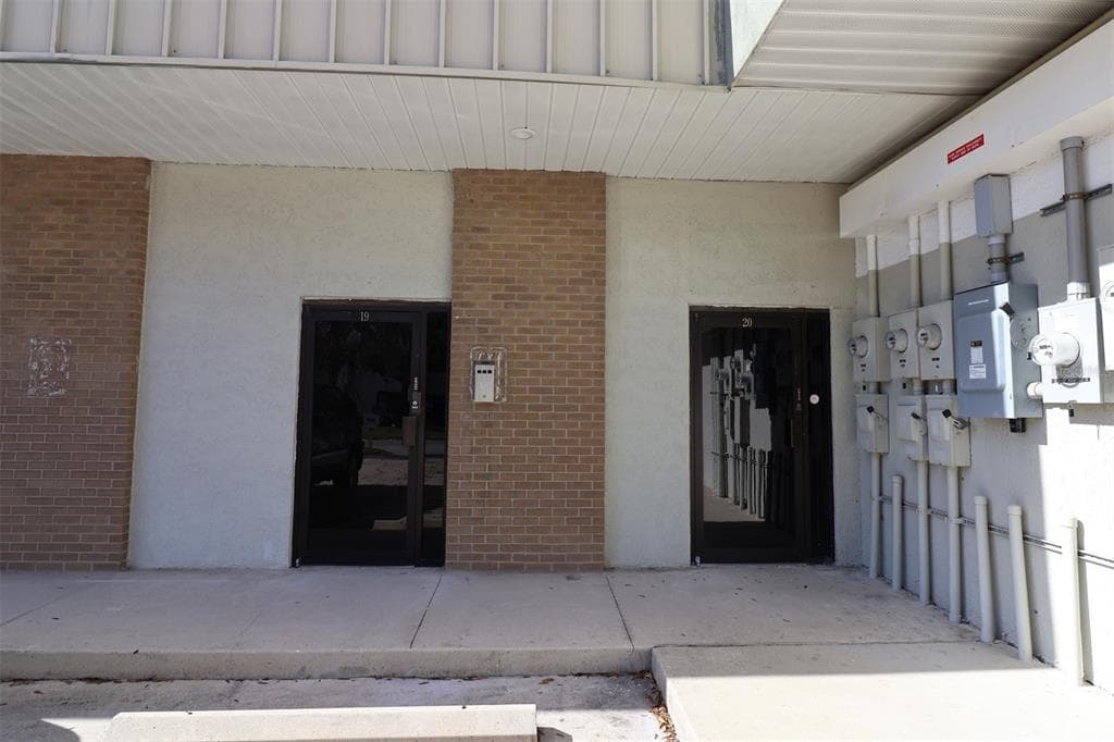 6210 44TH STREET N UNIT 20 PINELLAS PARK, FL 33781