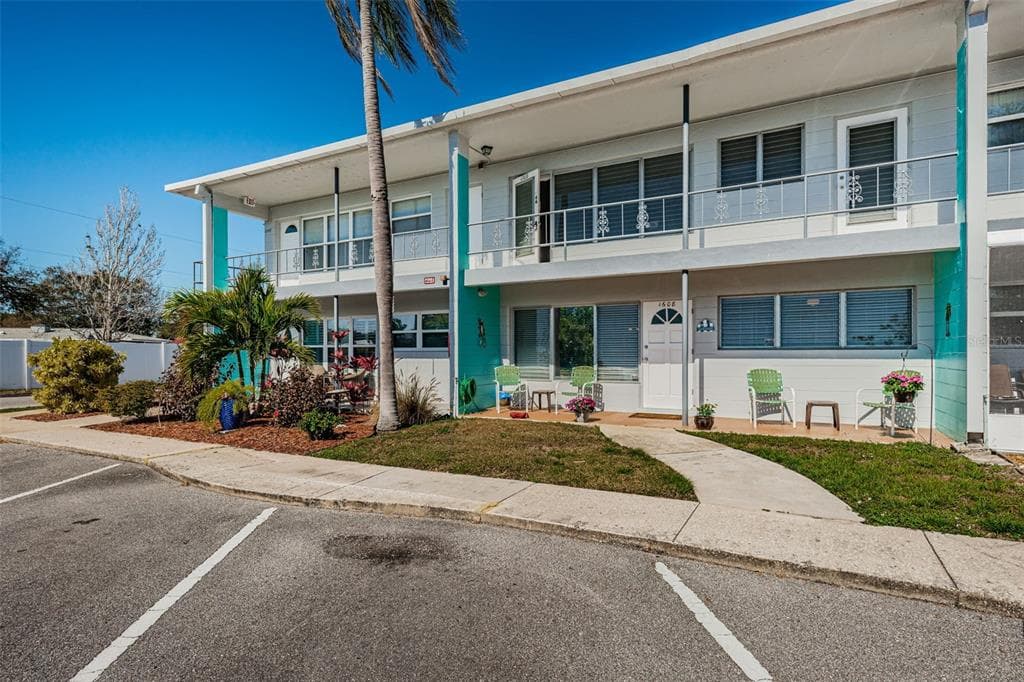5861 42ND TERRACE N UNIT 1608 KENNETH CITY, FL 33709