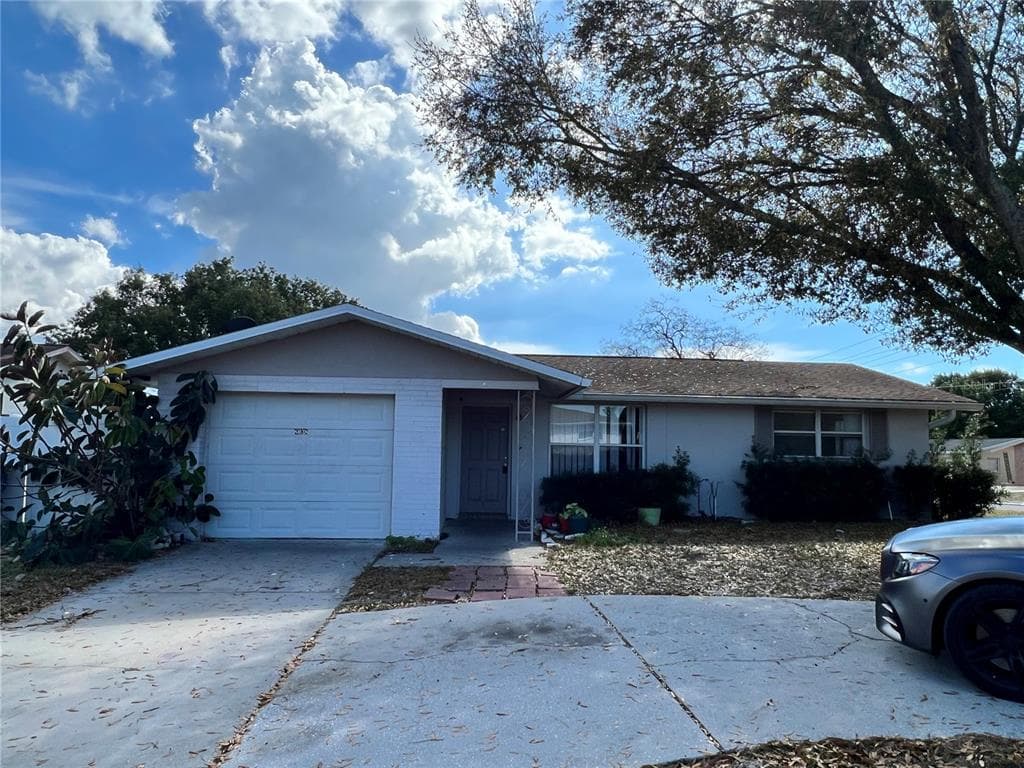 8038 FOX HOLLOW DRIVE PORT RICHEY, FL 34668