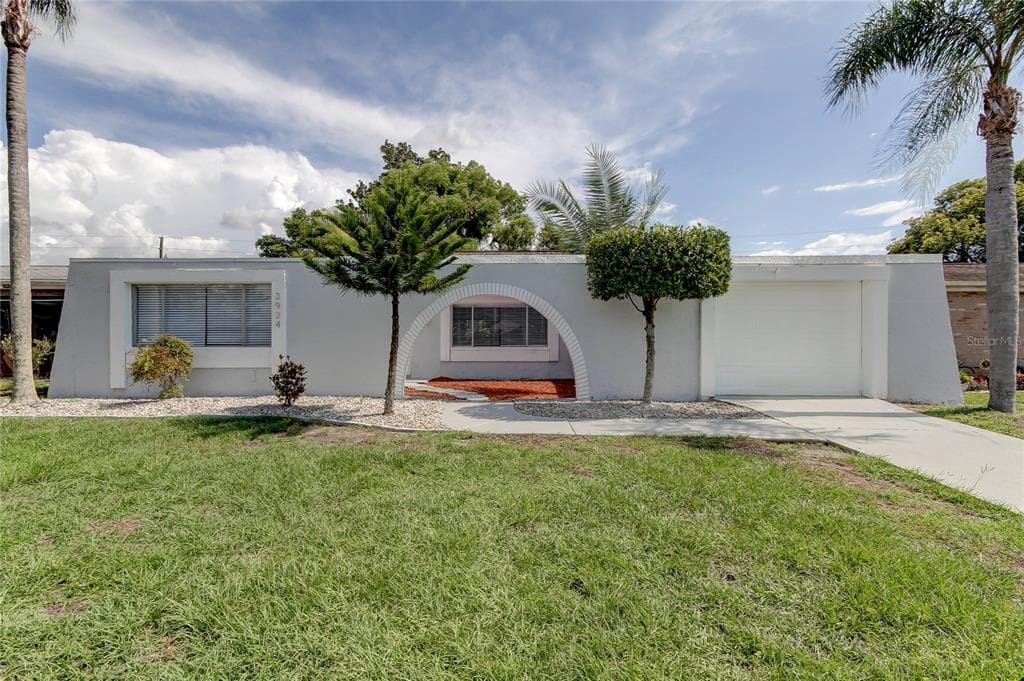 3924 SAIL DRIVE