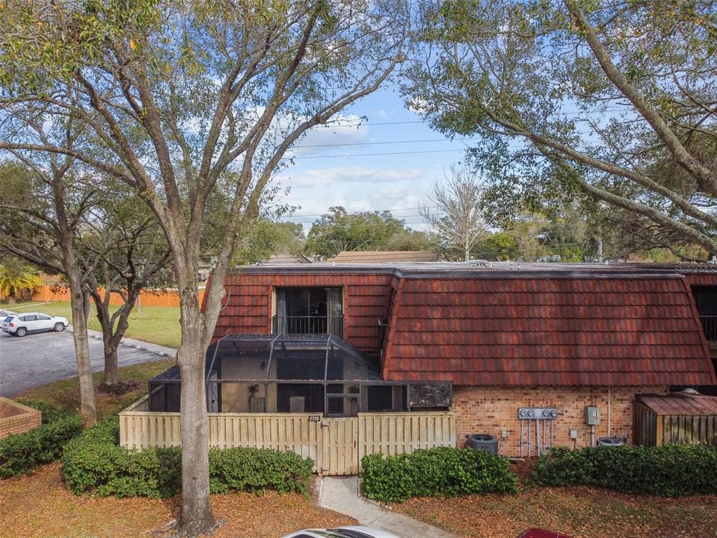 2726 14TH COURT UNIT 2726 PALM HARBOR, FL 34684