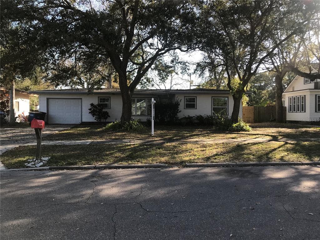 1911 MCKINLEY STREET CLEARWATER, FL 33765