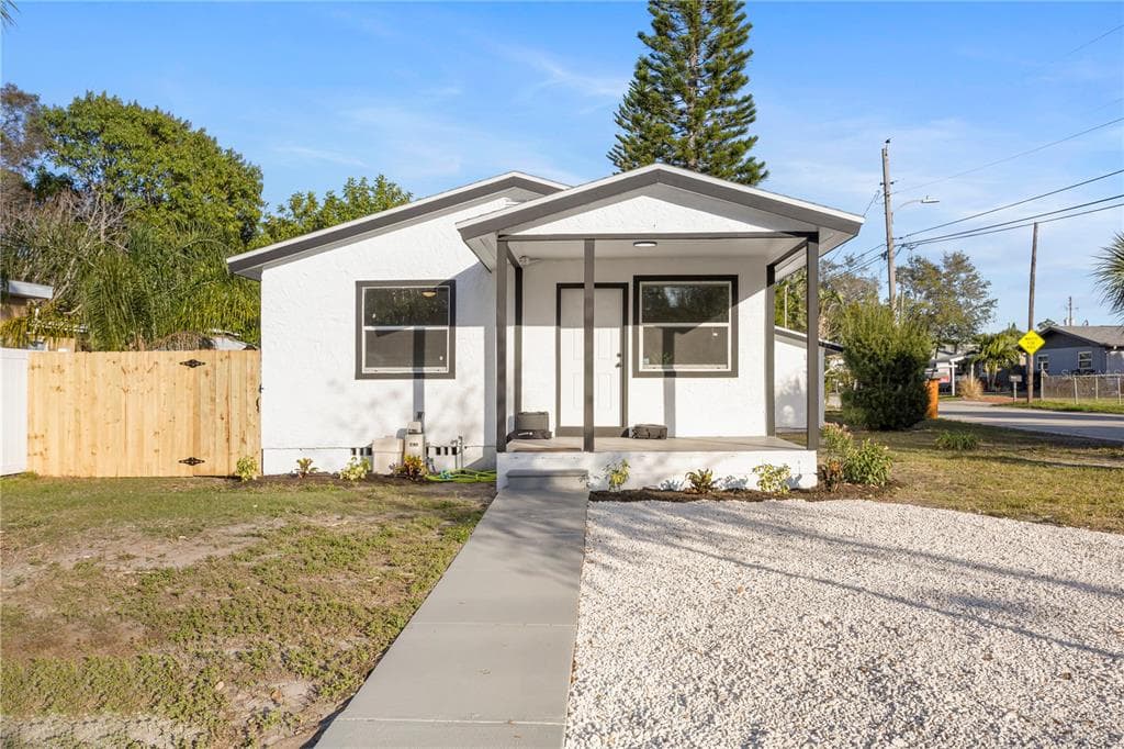 1411 S MADISON AVENUE CLEARWATER, FL 33756