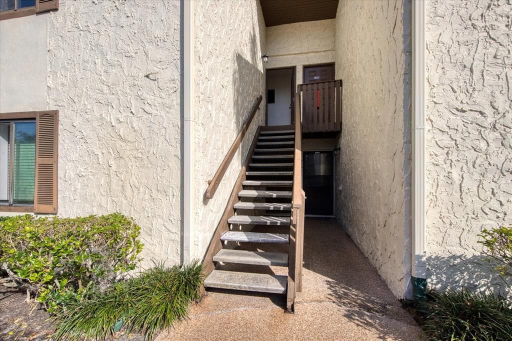 11505 7TH WAY N UNIT 2302 ST PETERSBURG, FL 33716