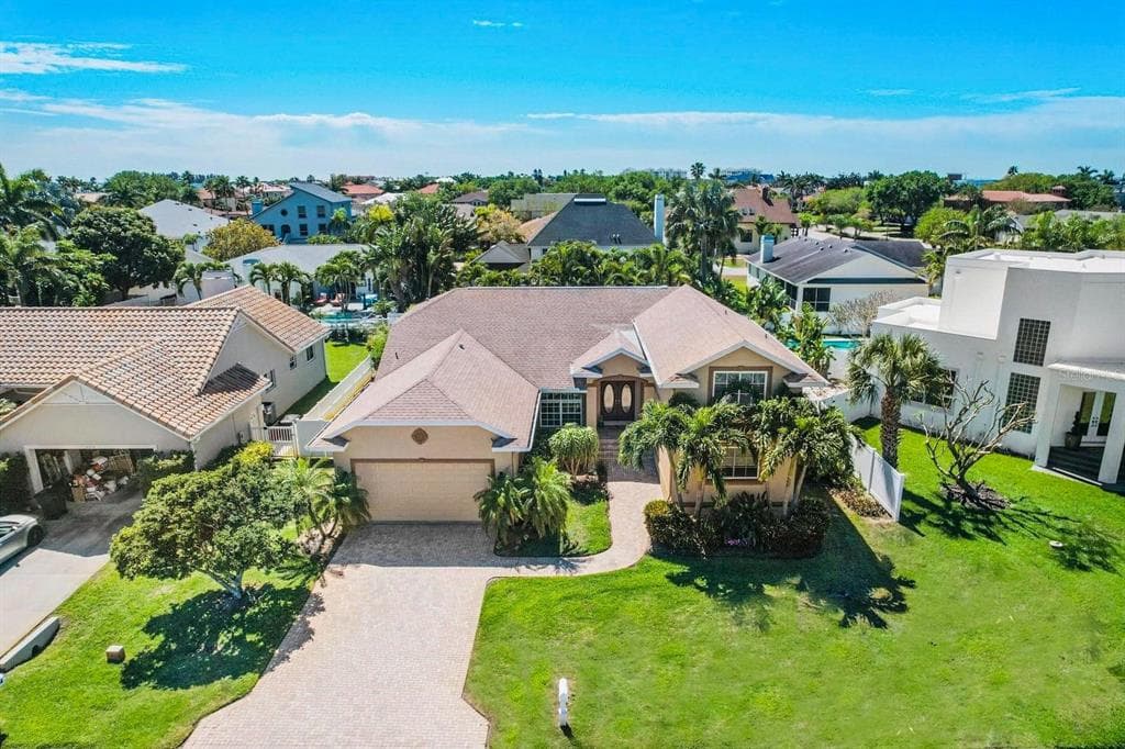676 DE SOTO DRIVE TIERRA VERDE, FL 33715
