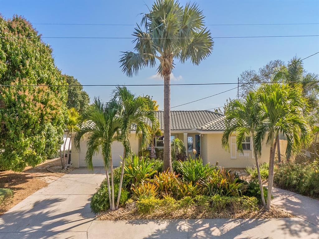 4041 POINSETTIA DRIVE ST PETE BEACH, FL 33706