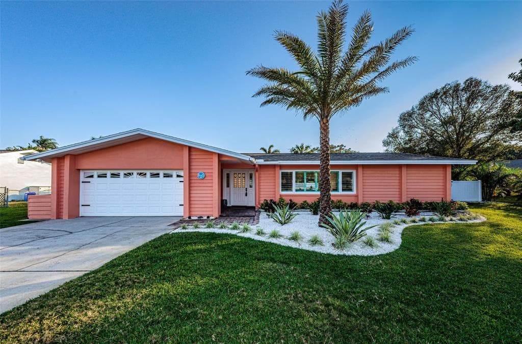 821 JACARANDA DRIVE LARGO, FL 33770