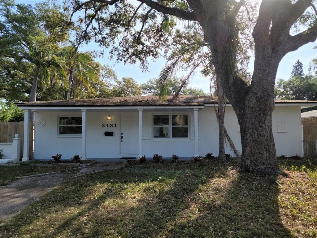 2131 PARK STREET N ST PETERSBURG, FL 33710