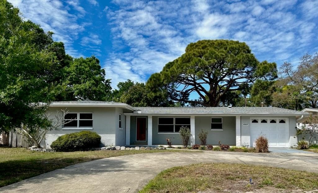 5927 7TH STREET S ST PETERSBURG, FL 33705