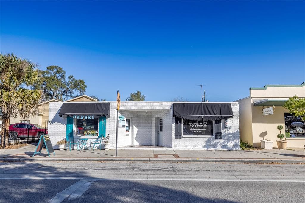 835 MAIN STREET