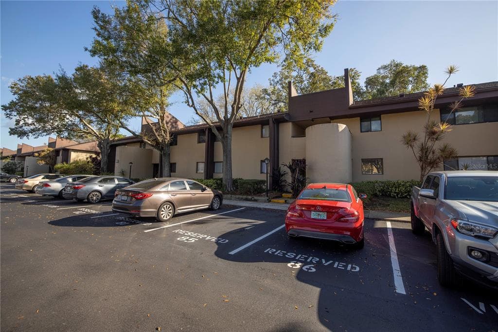 760 S VILLAGE DRIVE N UNIT 202 ST PETERSBURG, FL 33716