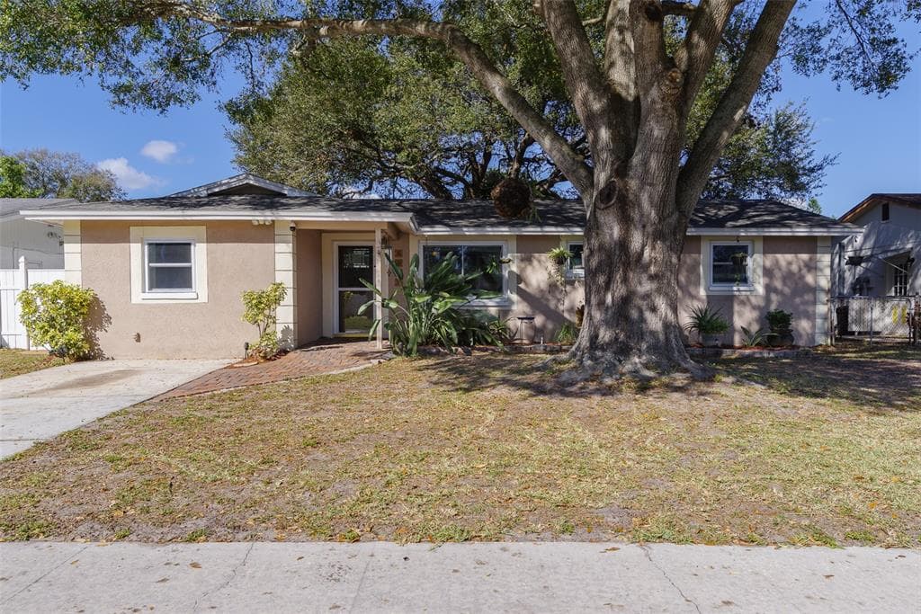5557 146TH TERRACE N CLEARWATER, FL 33760